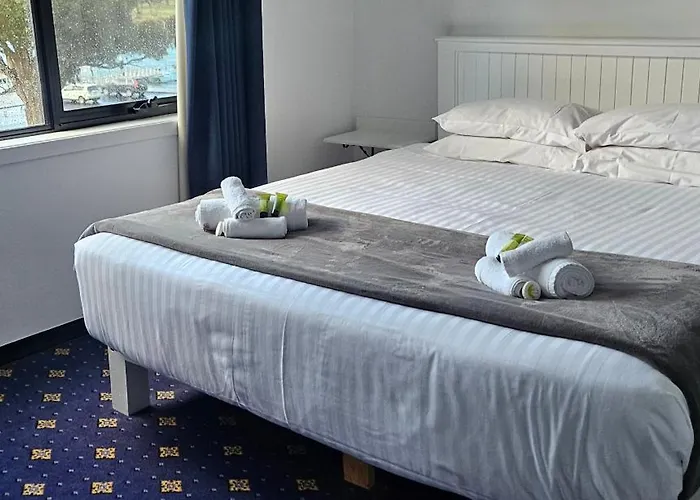 The Wharf Hotel